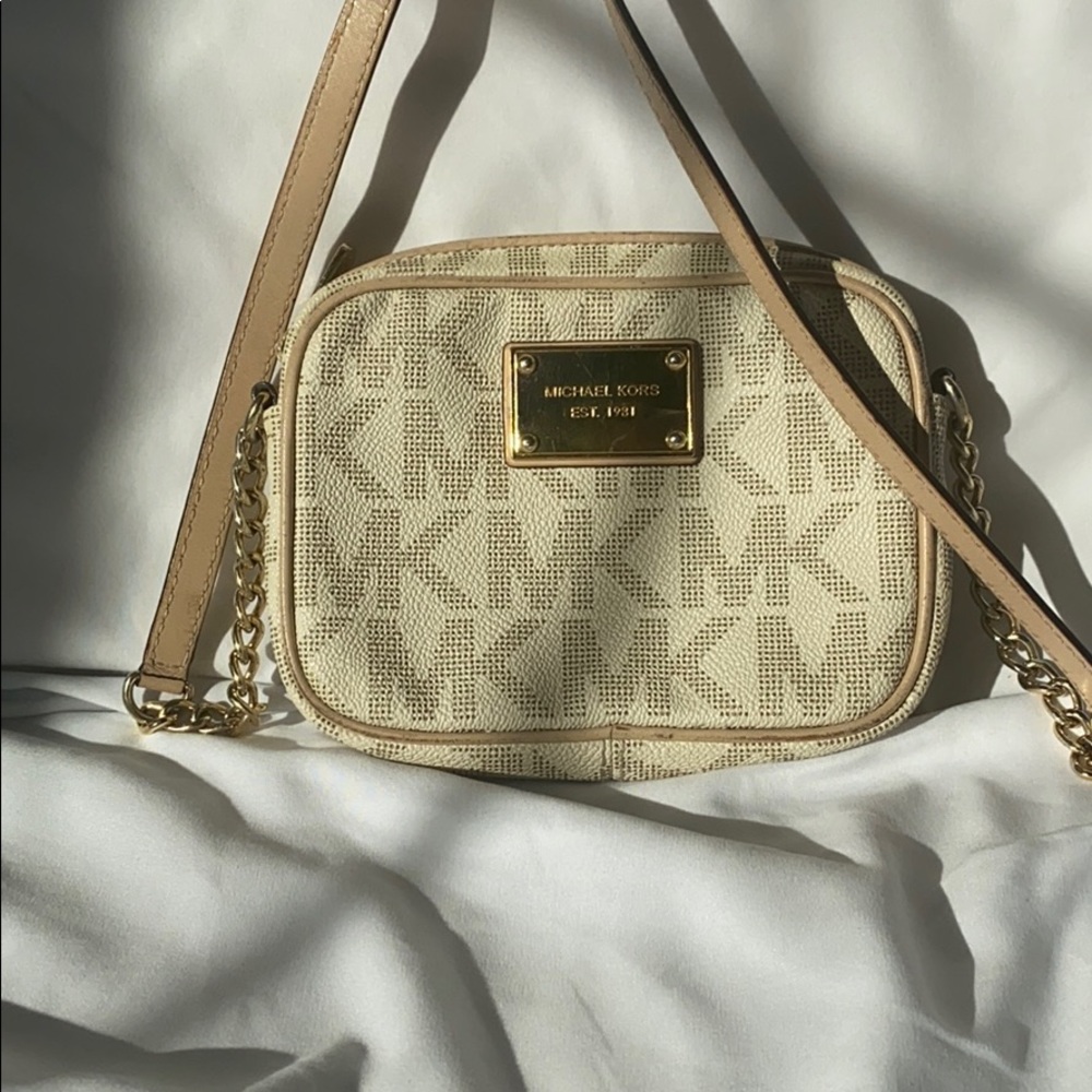 Michael Kors cross body bag